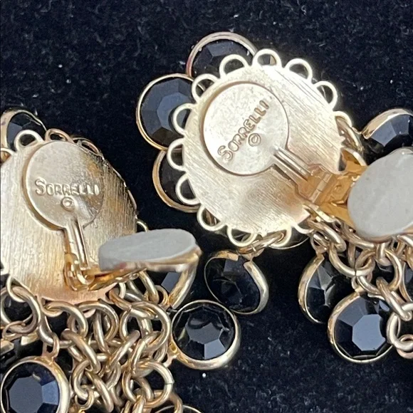 Sorrelli Signed Vntg GoldTone&Black Crystal Cluster Chandelier Clip On Earrings - Picture 4 of 5